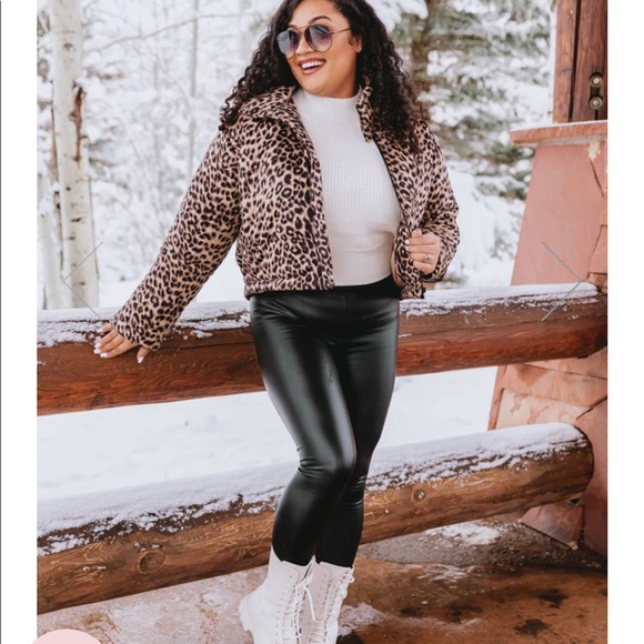 Pink Lily Leopard Print Puffer Jacket - Picture 2 of 2